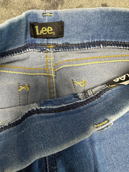 Blugi Lee pentru fetiță de 7 ani
Noi
Bumbac