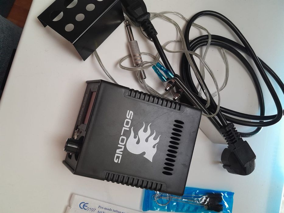 Vând kit de tatoaje plus tus negru de 250 ml