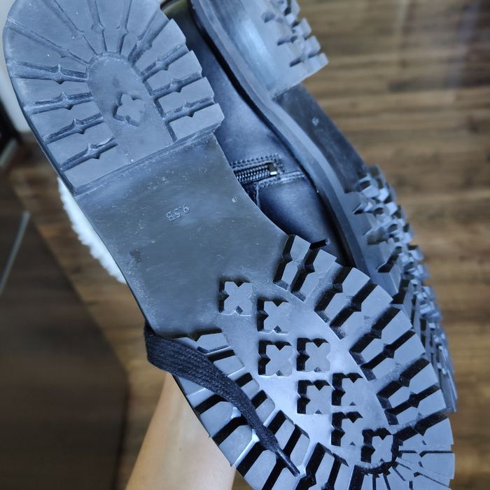 Ghete/bocanci din piele Kate Spade