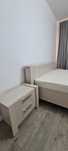 Vand set complet: 1 pat + 2 noptiere + 1 saltea