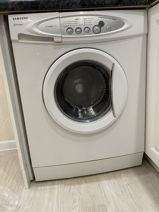 Продам стиральную машину на запчасти