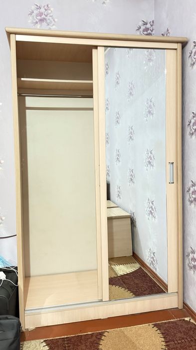 Спальный гарнитур Б/У