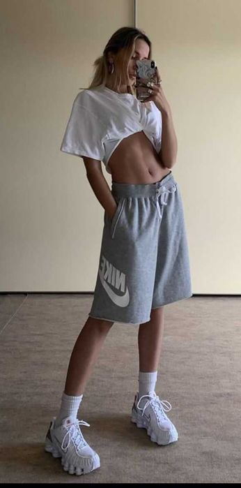 pantaloni scurți nike