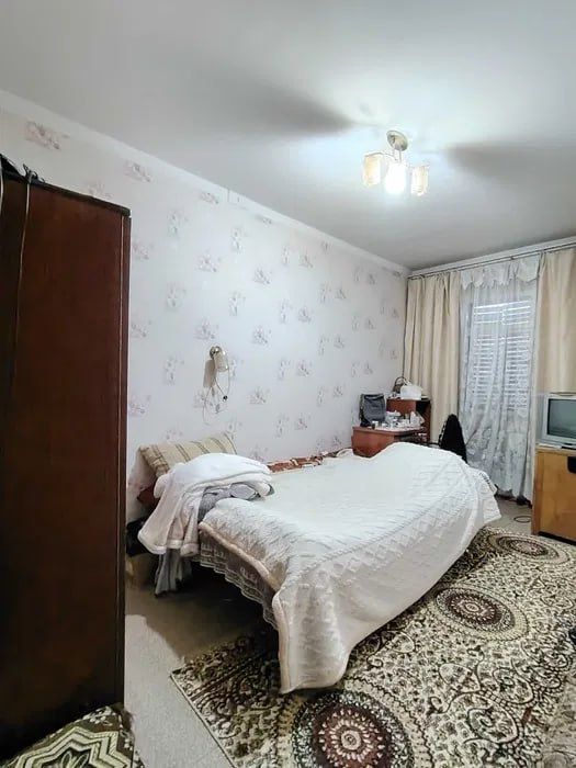 Продаю квартиру в Яшнабадском районе Асалобод 2, рынок Кадышева 3х ком