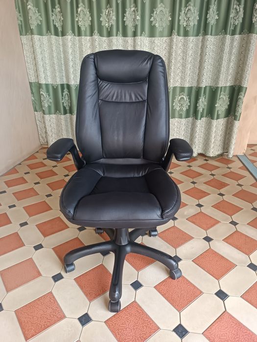 Ofis kreslolari sotiladi