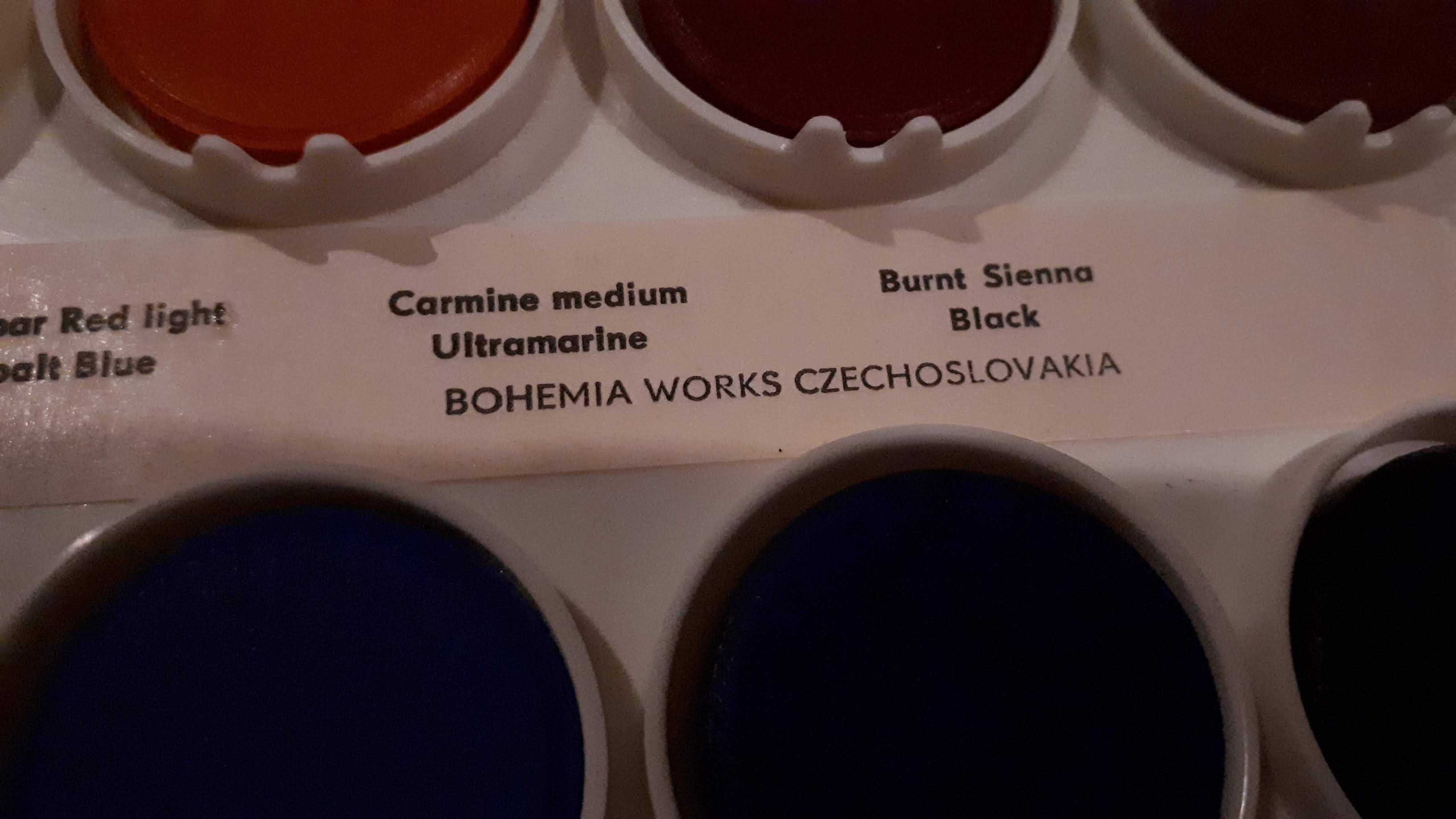 Acuarele Bohemia Works, Cehoslovacia, deosebite