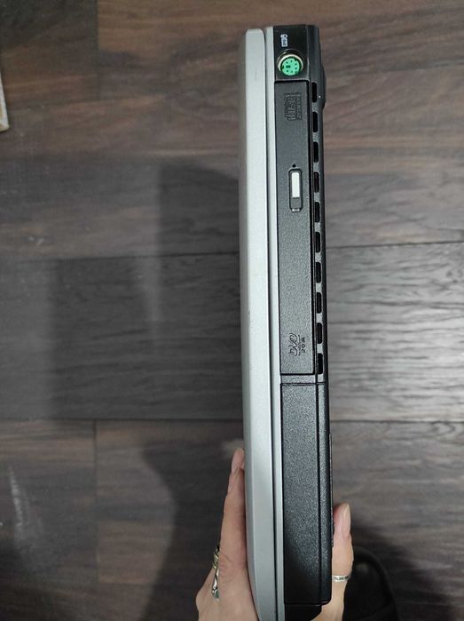 HP Pavilion ze4500 laptop CRVSA-02T1-75 fara incarcator