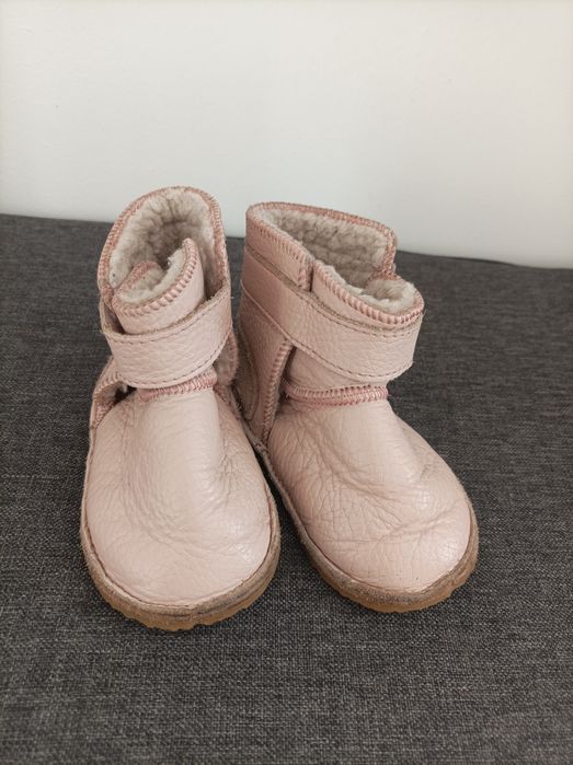 Ghetuțe îmblănite din piele