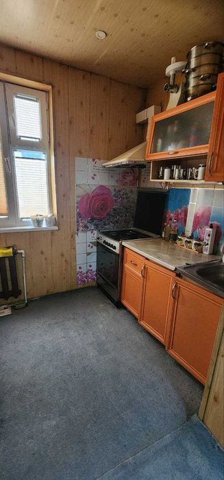 Продается 2-комнатная квартира