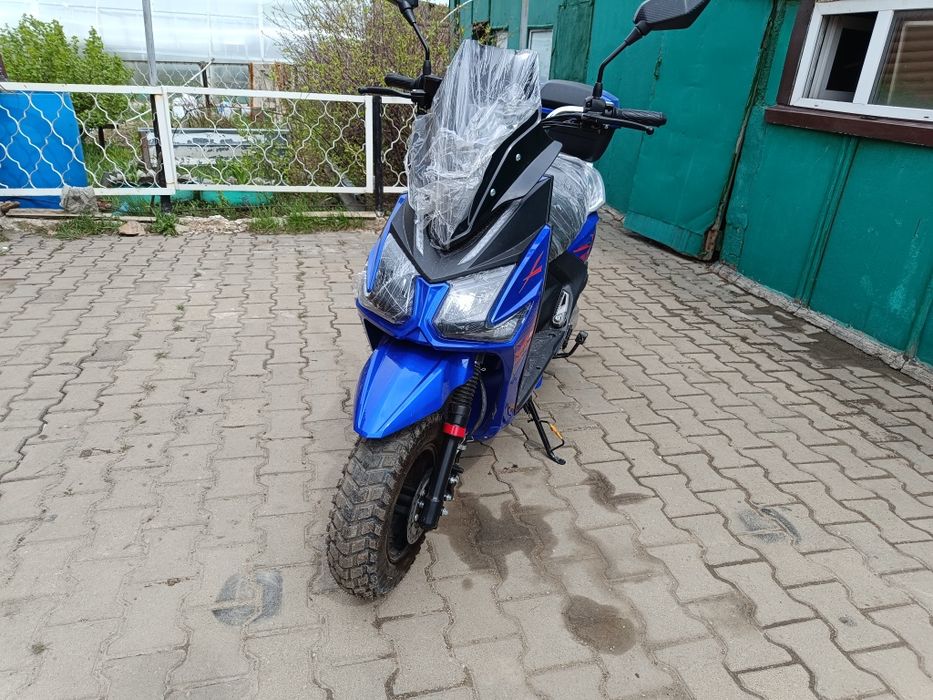 Продам Скутер новый без пробега. На учёте стоит.