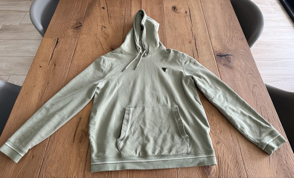 Hanorac Guess stare buna