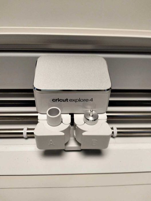 Професионален Режещ плотер CRICUT Explore 4