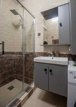 Дава се под наем Двустаен апартамент в Бургас, Лазур - 64 кв.м за 153 € - Снимка #2