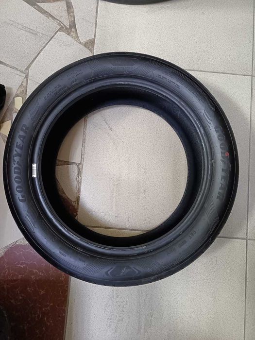 Новые летние шины 215/50 r18 GOOD YEAR