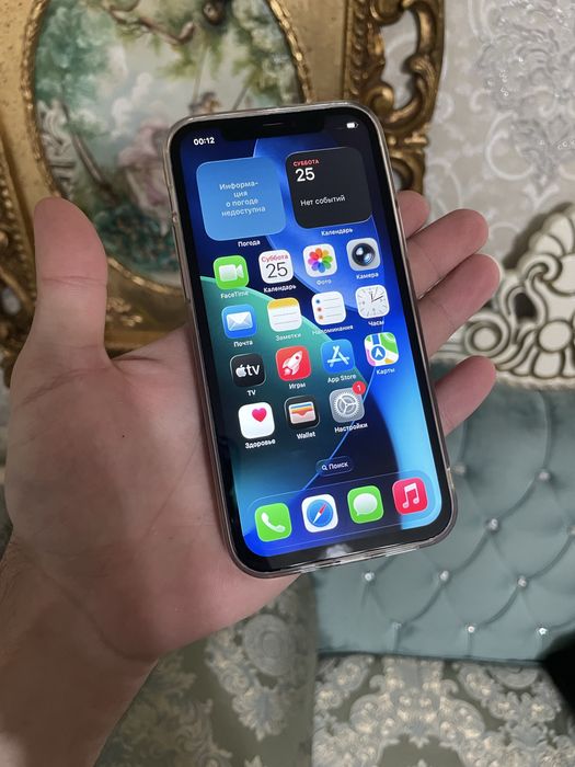 Продам телефон Айфон 12 128Gb