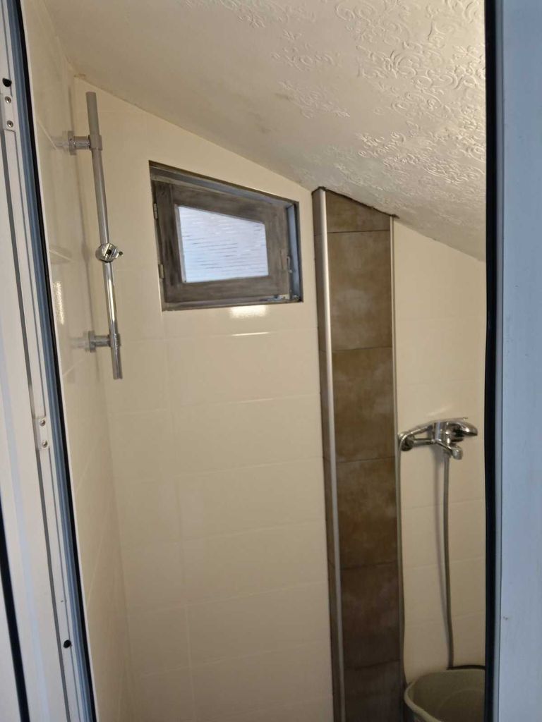 Дава се под наем Едностаен апартамент в Варна, Център - 27 кв.м за 229.5 € - Снимка #9