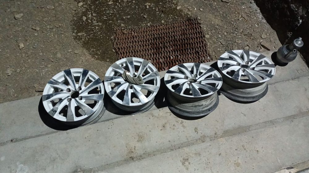 Титановый диски r14