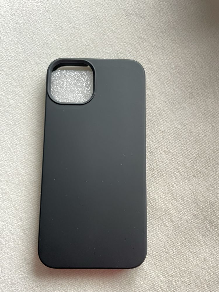 Husa neagra Iphone 13