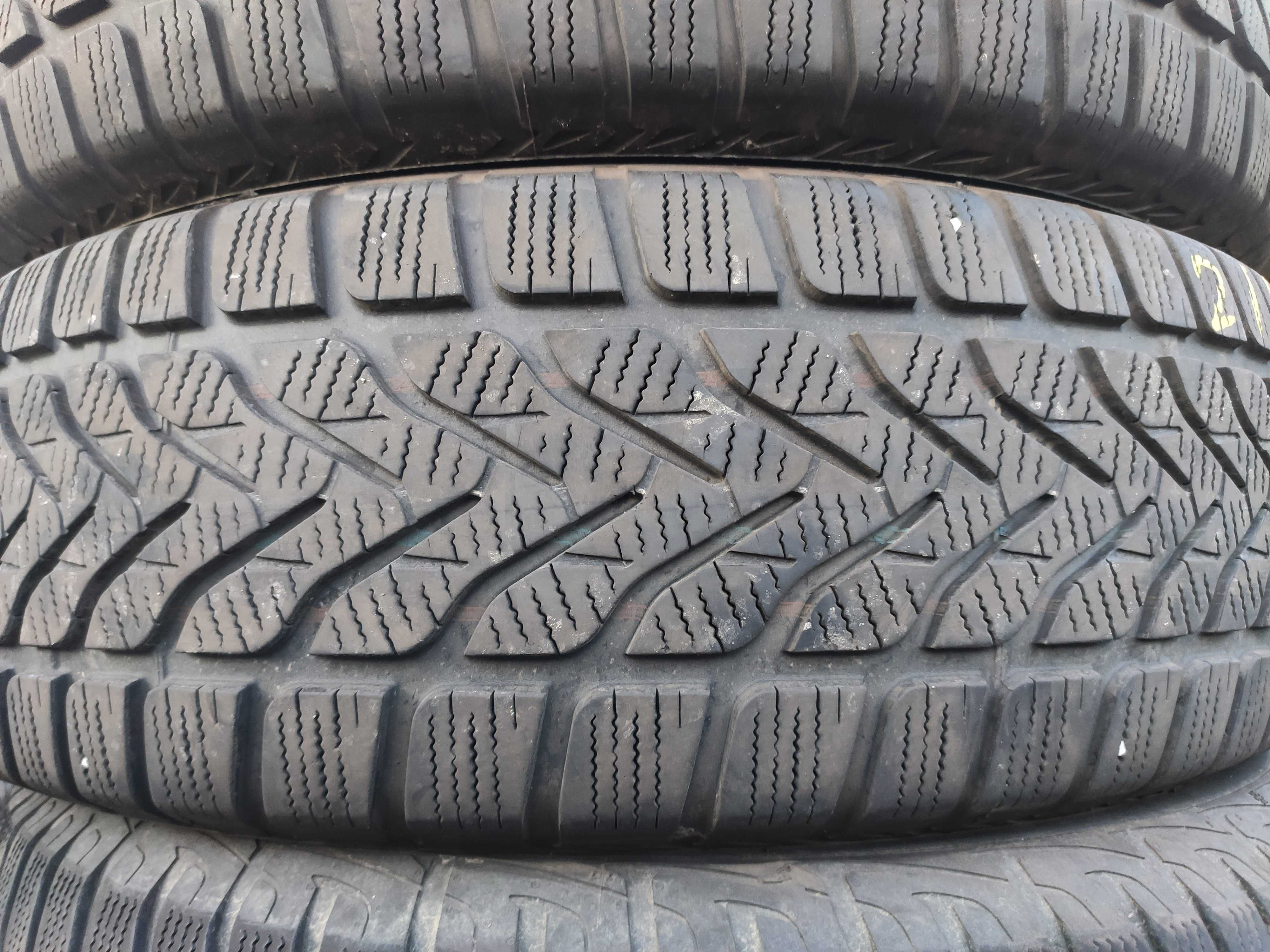 2бр Зимни гуми 215 70 16 - Lassa