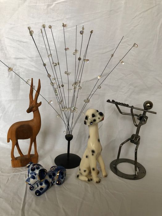 Сувениры разные.