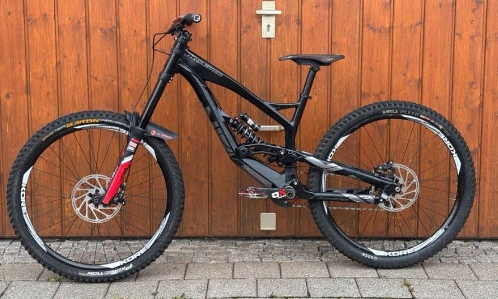 YT Tues M, 27.5 Upgrade DH, Мекица