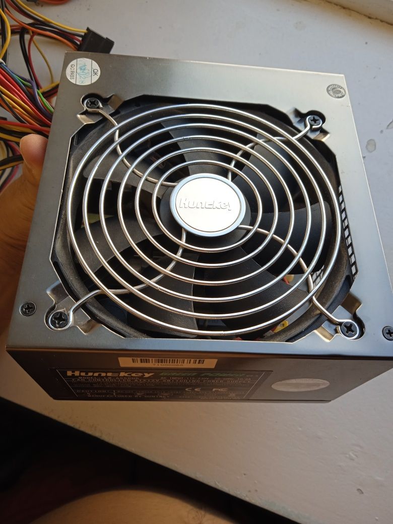 Blok pitaniya Hunktey 550w