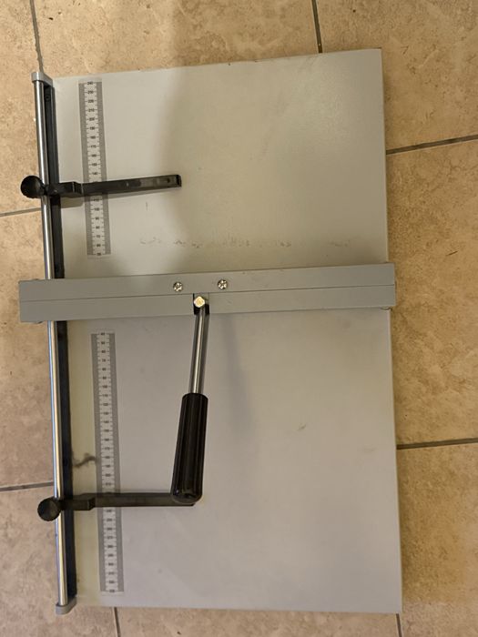 Aparat de biguit manual UNITEC DC-12B