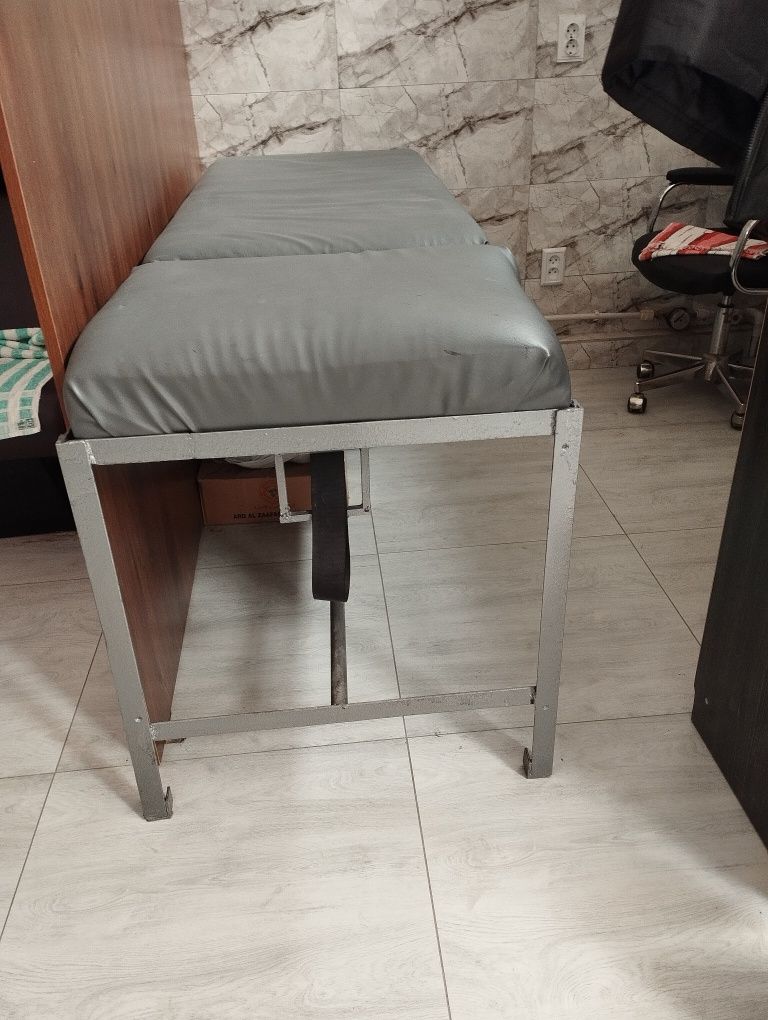 Кушетка для салонов красоты