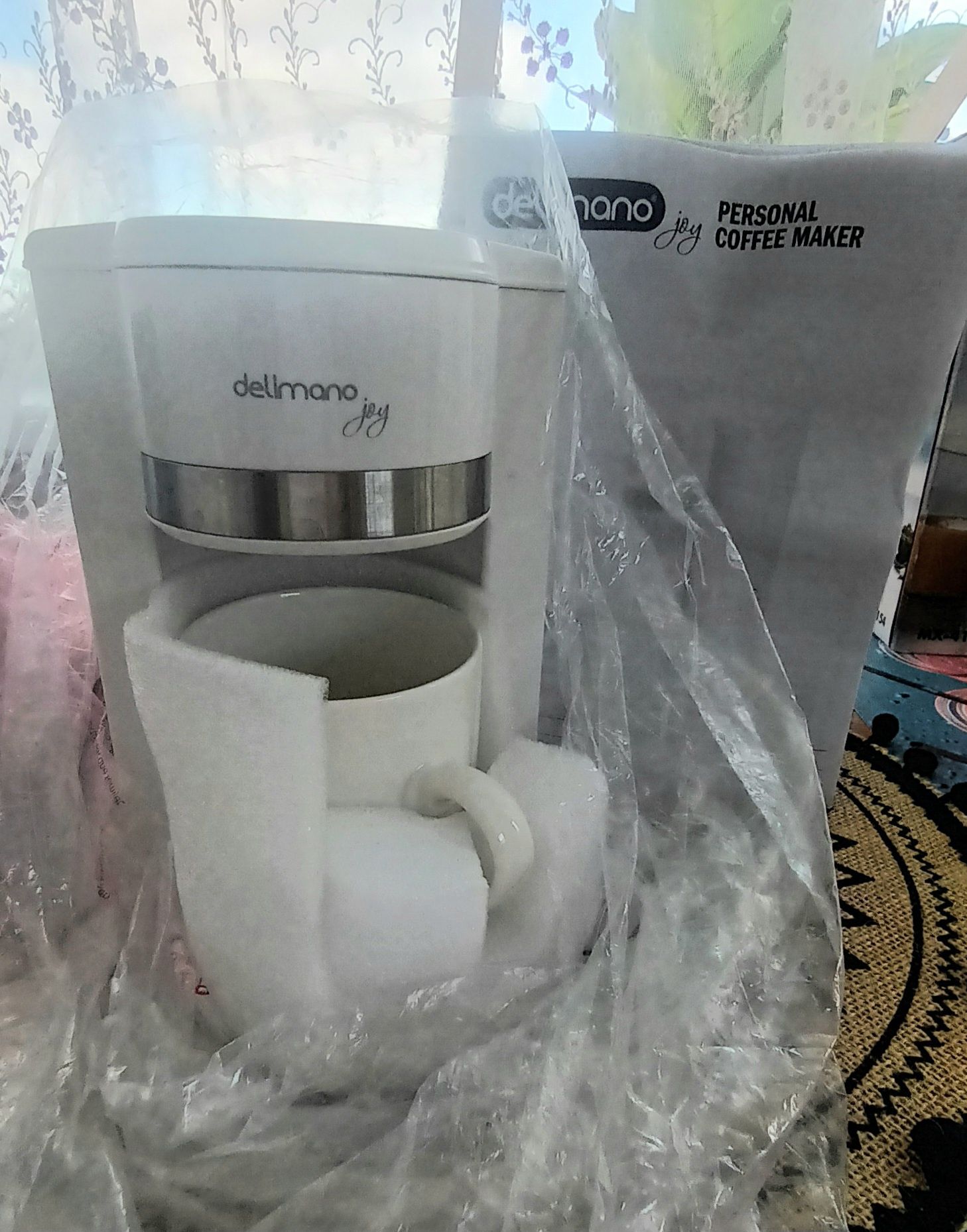 Продавам малка кафемашина Delimano
