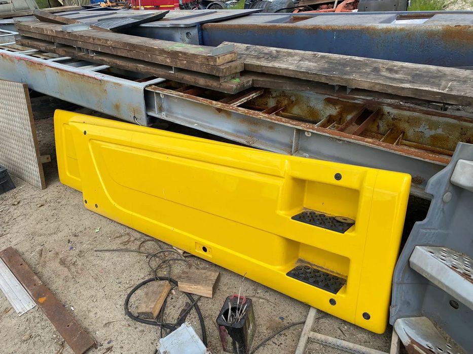 Carene Laterale / Fuste / Spoilere Laterale Mercedes Benz Actros AXOR MP1 / MP2 / MP3 ca noi