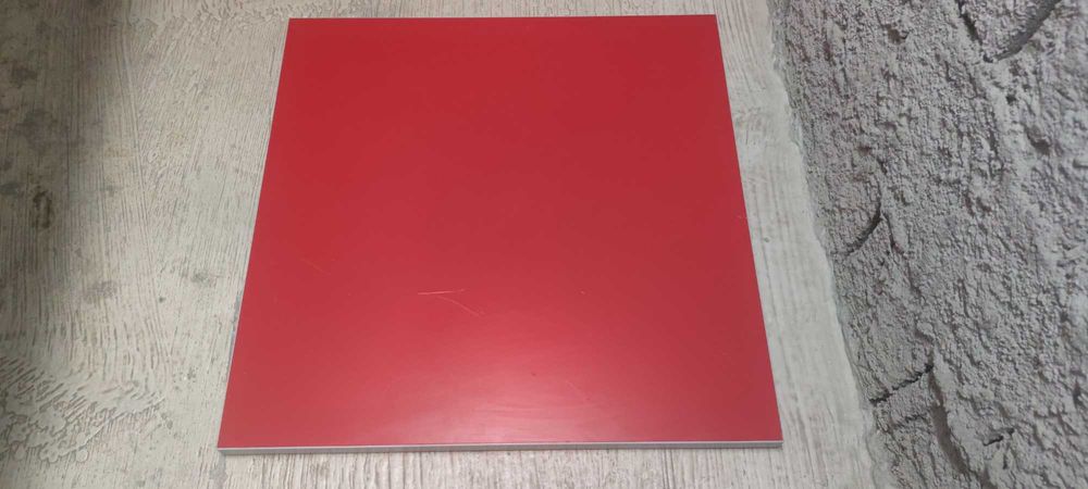 Blat 68,5 x 68,5 cm din PAL rezistent, pentru masa