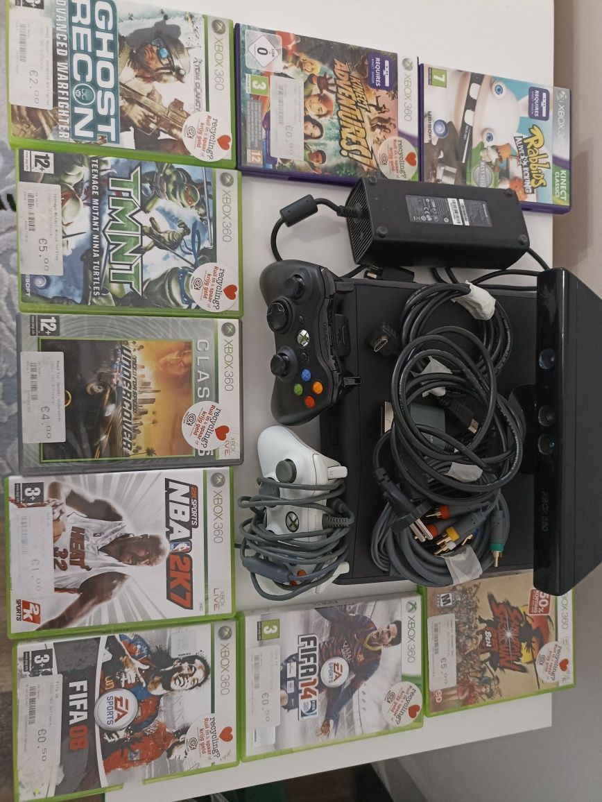 De vânzare Xbox 360 S