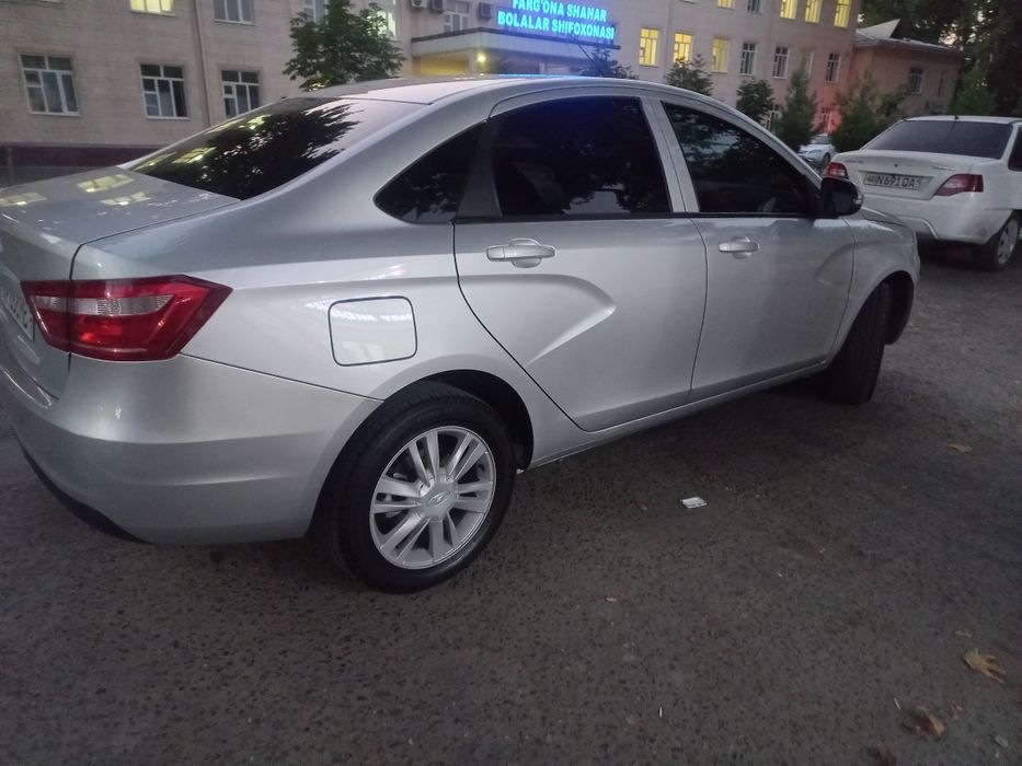 Лада веста 1.8 робот