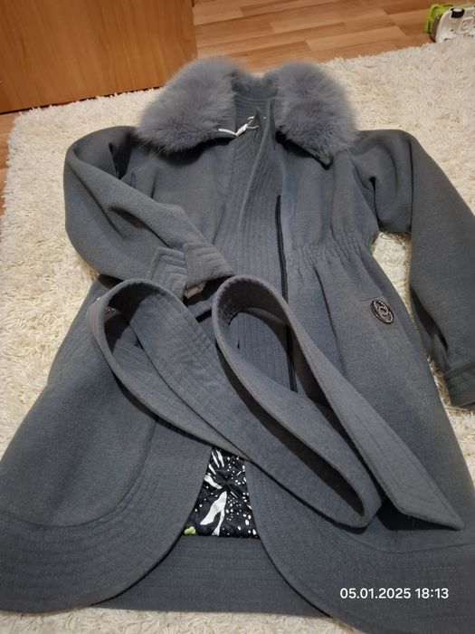 Palton nou cu blana naturală - mărimea 38