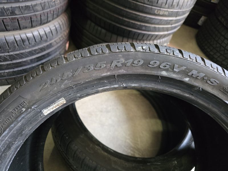 285/30/19//255/35/19 PIRELLI