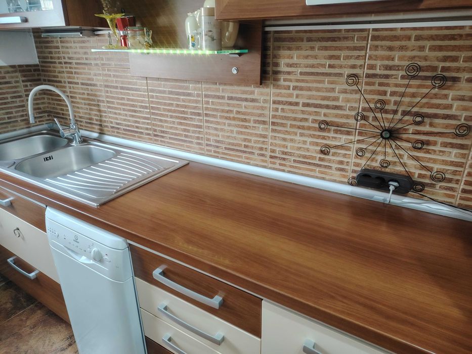 Mobila Bucatarie cu ghiuveta dubla Franke, masa si scaune