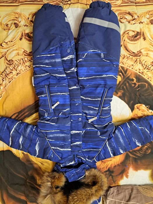 Продам зимний комбинезон р 86 для мальчика