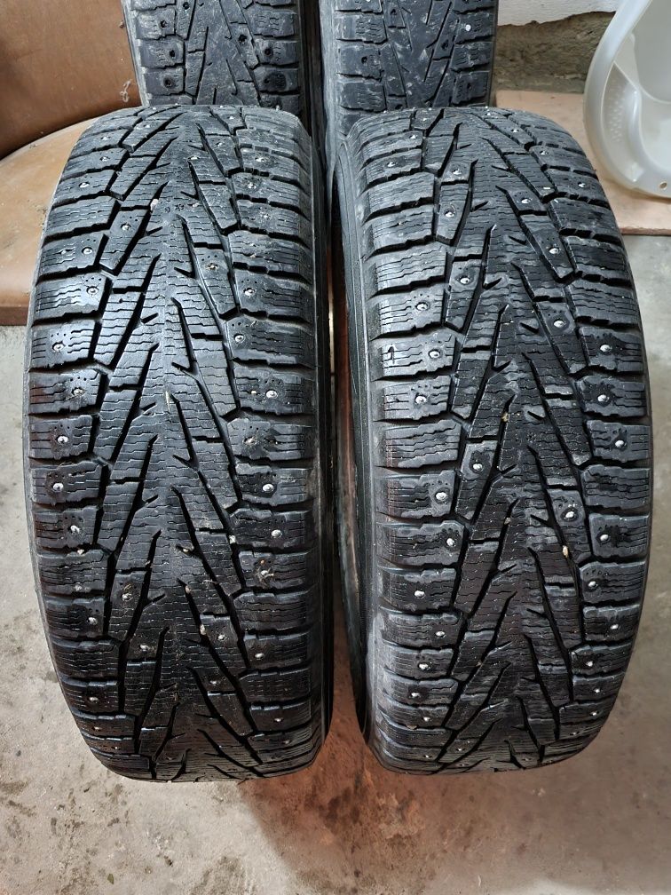Зимние шины Р17 R17 шипованные Nokian