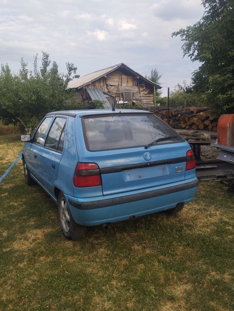 Шкода 1.3 бензин ,газ бракувана