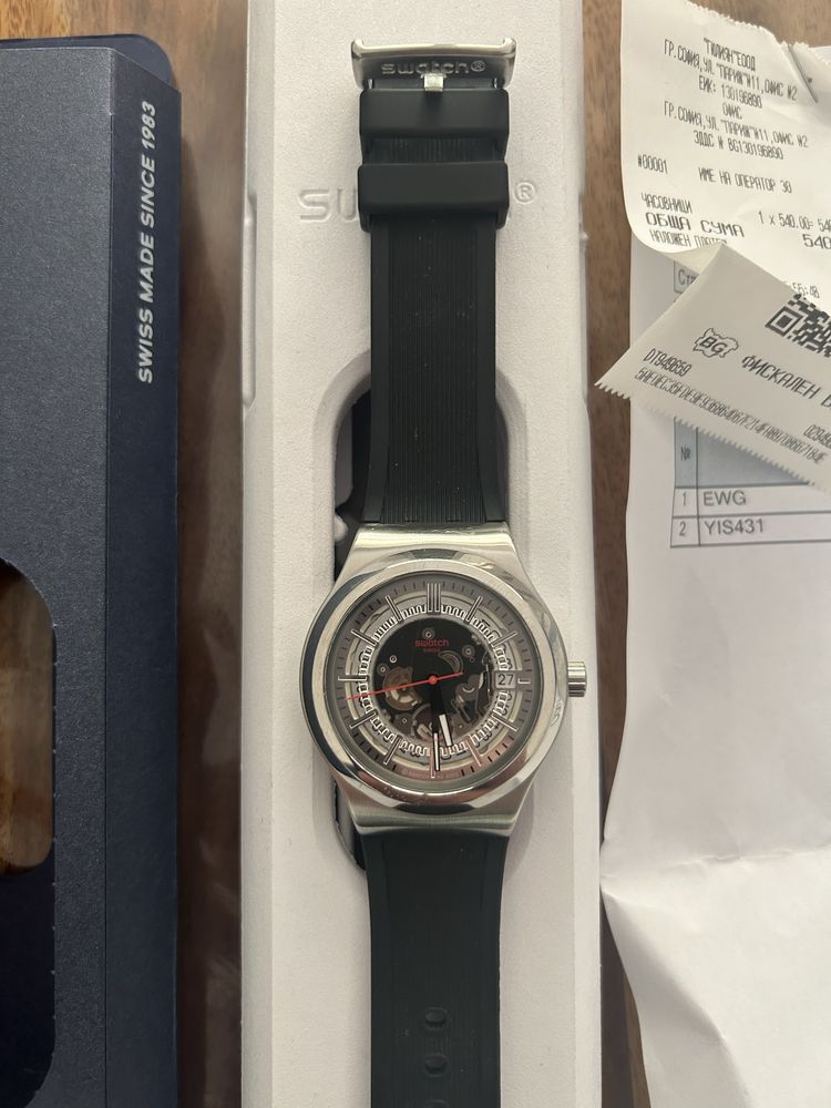 Механичен часовник swatch unisex