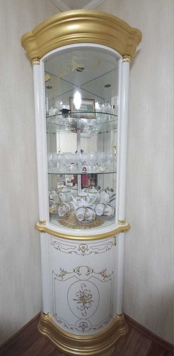 Сервант для посуды