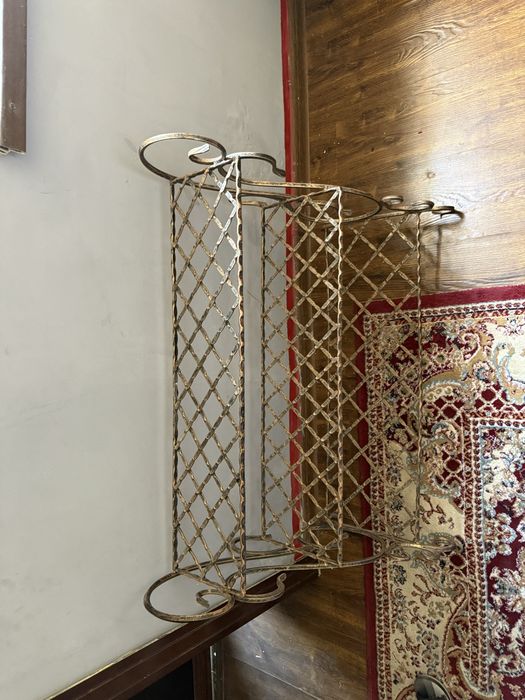 Oyoq kiyim qo’yish uchun podstavka