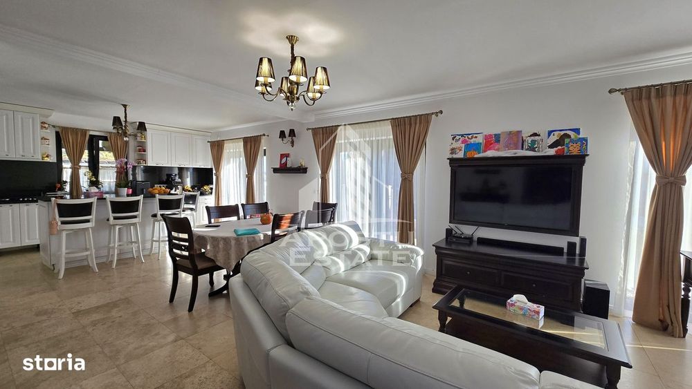 Casa individuala deosebita cu 5 camere, 3 bai, demisol si garaj, Sag