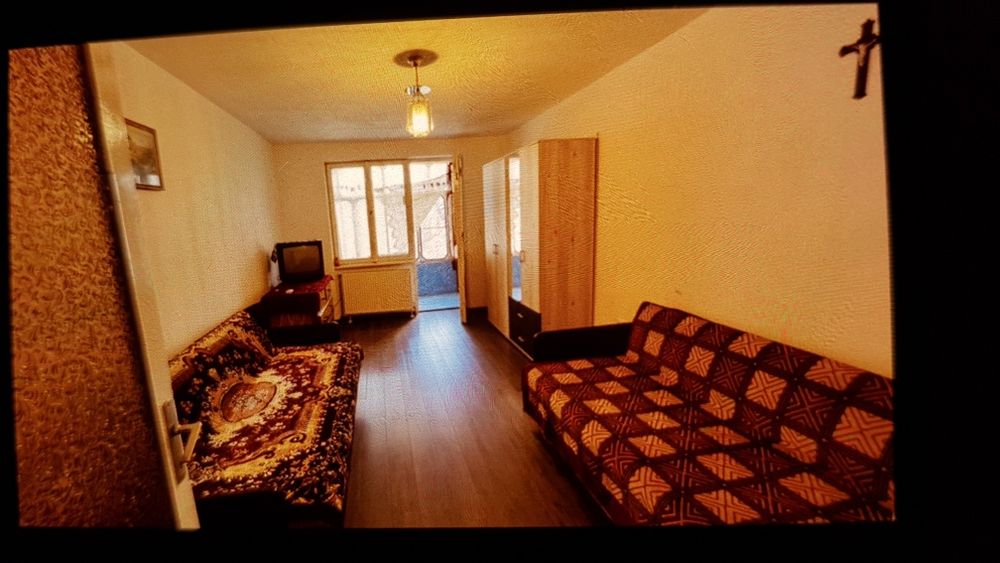 Apartament 2 cam, etaj 1 Moldova Noua
