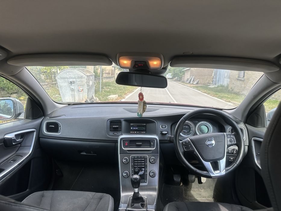Volvo S60 D3 163 2011 НА ЧАСТИ