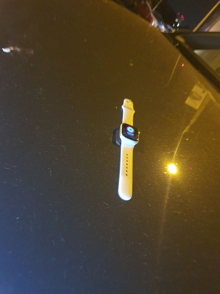 Smartwatch Apple se gen2 full