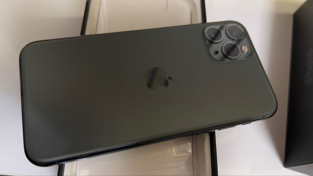 Iphone 11 pro midnight green