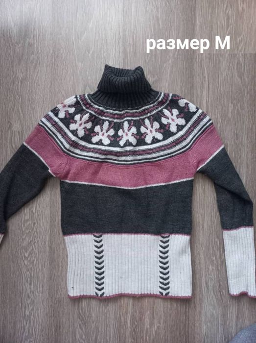 Продавам дамски блузи