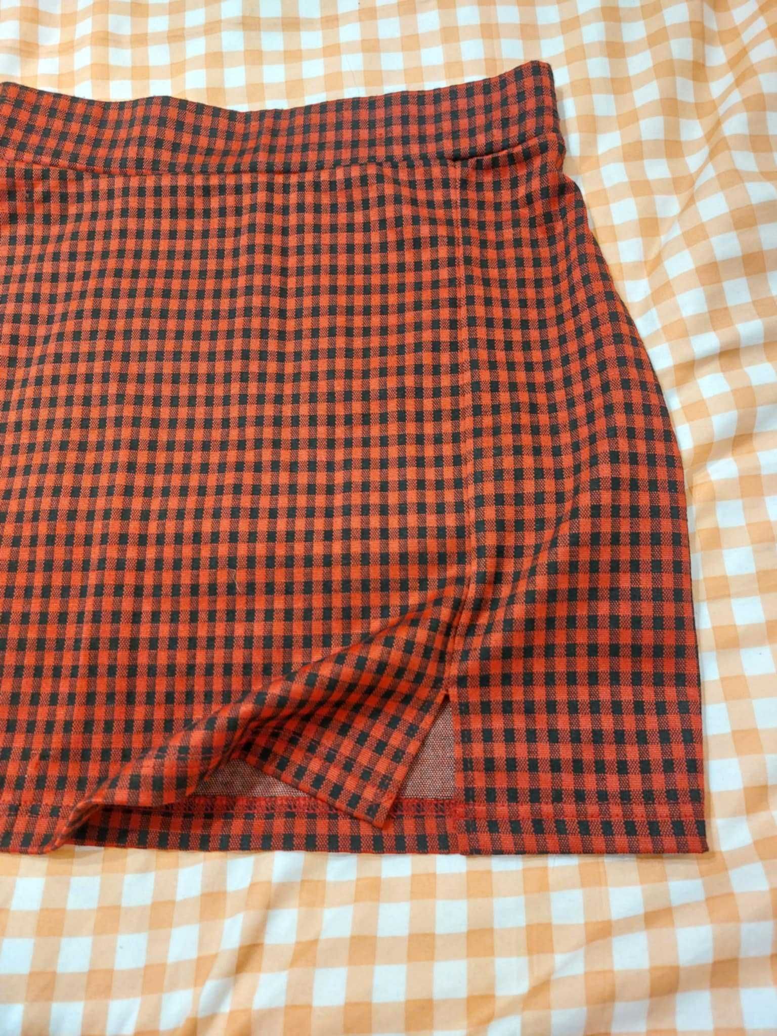 Fusta mini cu slit - New Yorker