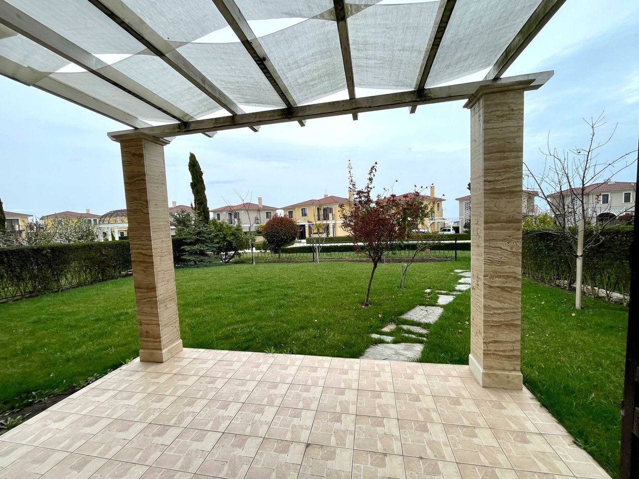 Продава се Къща в Поморие - 228 кв.м за 1575 €/кв.м - Снимка #6